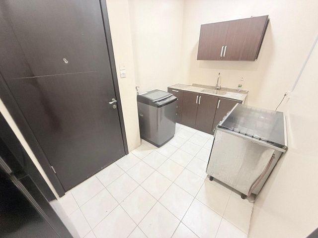 Fully furnished studio apartment for rent in Tubli Bay, including 4