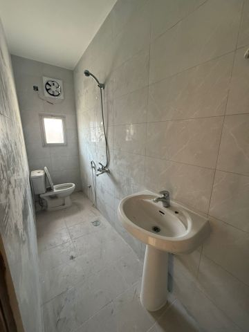 Studio apartment with electricity for rent in Al-Hoora, on Al-Qas 4