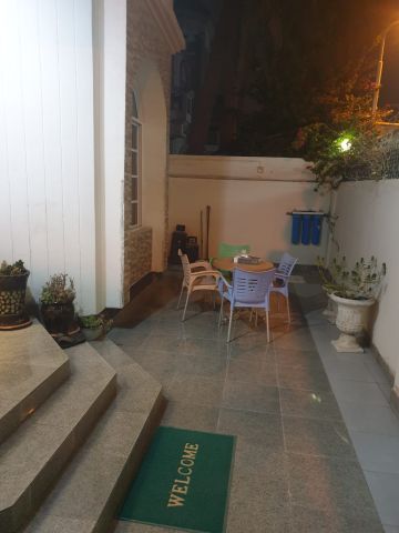 #للبيع فيلا سكنيه  في منطقه الزنج قريب من المستشفي الكندي والحديق 10