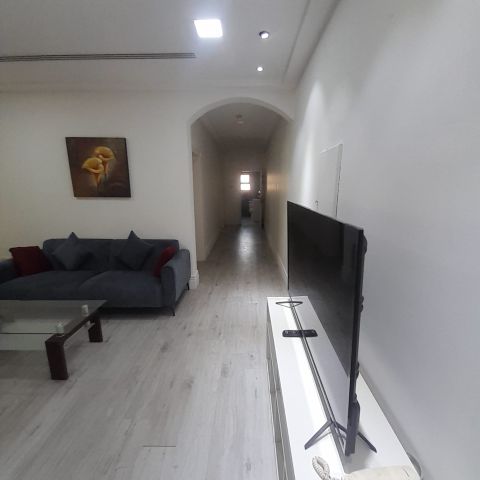 #ForRent in Zinj area, quiet location, 2-bedroom apartment with e 8