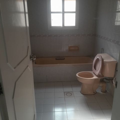 #للايجار فيلا سكنيه في منطقه الزنج قريب من اسواق الجزيره  الفيلا  6