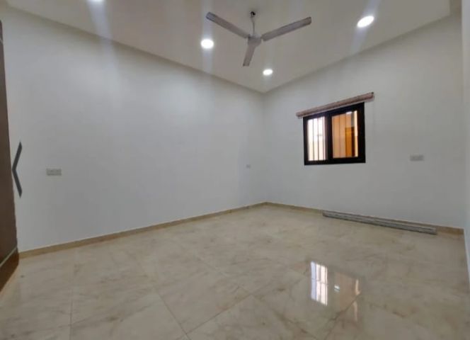 #للايجارفي منطقه عالي شقه 4 غرفه نوم قريب من شارع الدوريات الشقه 