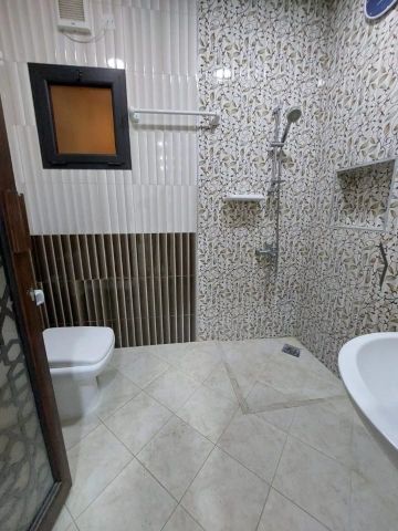 #للايجارفي منطقه عالي شقه 4 غرفه نوم قريب من شارع الدوريات الشقه  5