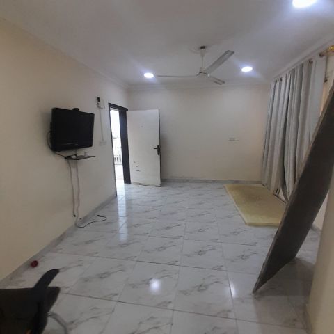 Semi furnished flat for rent at  Tubli near new walkaway   2