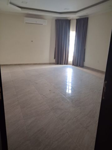 Semi furnished villa for rent at Hmad Town Rounabout 14  5