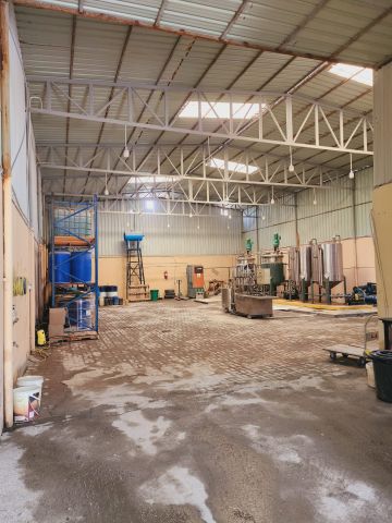 warehouse for rent in hamala 400 sqm 