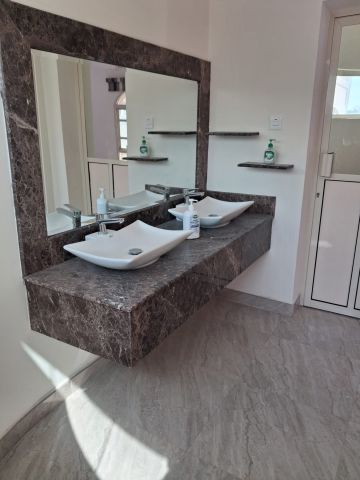 #للايجار فيلا سكنيه في موقع ممتاز وهادئ في مدينه حمد (الدوار ١٤ ) 10