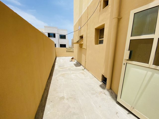 للبيع/للإيجار شقة في الحد قريبة من لولو هايبر ماركت 8