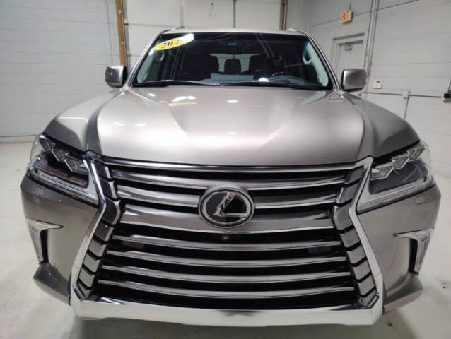 Selling used 2020 Lexus LX 570 Jeep Full Options