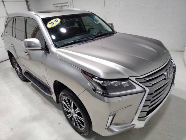 Selling used 2020 Lexus LX 570 Jeep Full Options 2