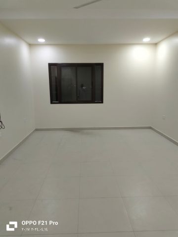 Two-bedroom apartment with electricity included for rent in the S 6