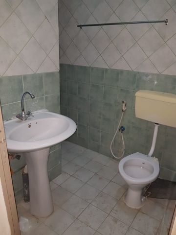 Flat for rent in suqaya area near salmanyia hospital  3