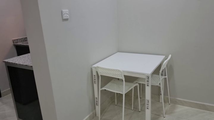 Fully furnished studio flat for rent at Zinj area near Aljazeera 