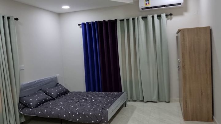 Fully furnished studio flat for rent at Zinj area near Aljazeera  3