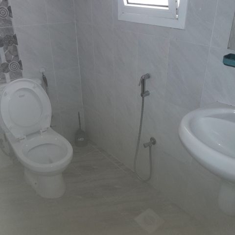 #For rent, a studio with electricity in Ras Rumman, near the dipl 4