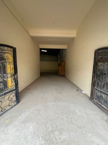 Commercial workshop for rent in hamala 200sqm