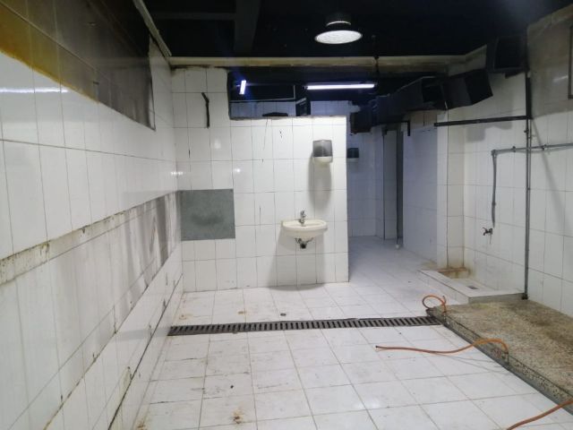 محل يصلح مطعم للإيجار في الرفاع ابو كوارة قرب رامز 