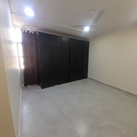 #Studios for rent with electricity included, Ras Rumman area, opp 6