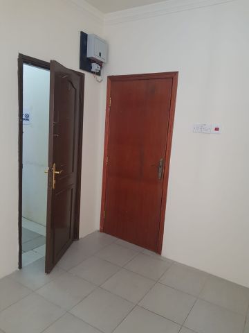 Studio flat for rent in ras ruman near zinj exchange  4