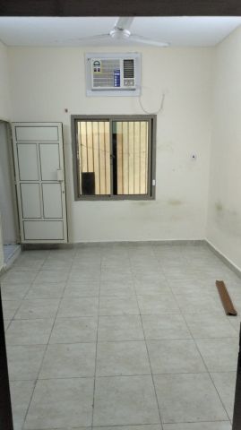 Semi furnished studio flat at Gufool near Alhawaj 