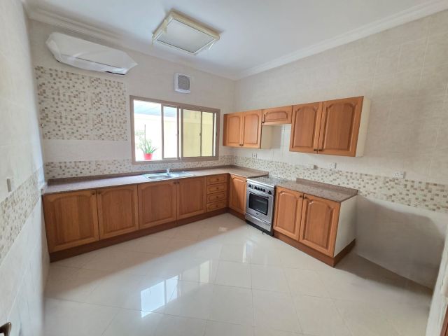 Compound Villas for rent in juffair area  fully furnished  9