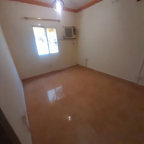 #ForRent: One-bedroom apartment with living room and electricity  5