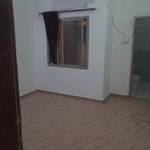#For Rent: Studio apartment with electricity included in Salmaniy 3