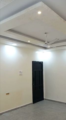  Semifurnished f;lat for rent at Hamad town round abbout 9 