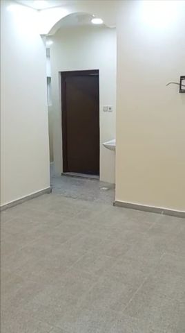  Semifurnished f;lat for rent at Hamad town round abbout 9  2