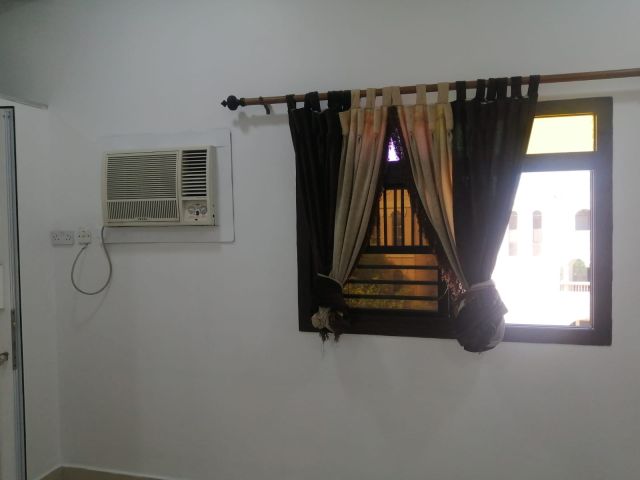 #Studio for rent with electricity included in Karbabad area, oppo 8