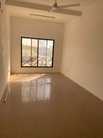 Flat for rent in Zinj Area near to aljazeera cold store  