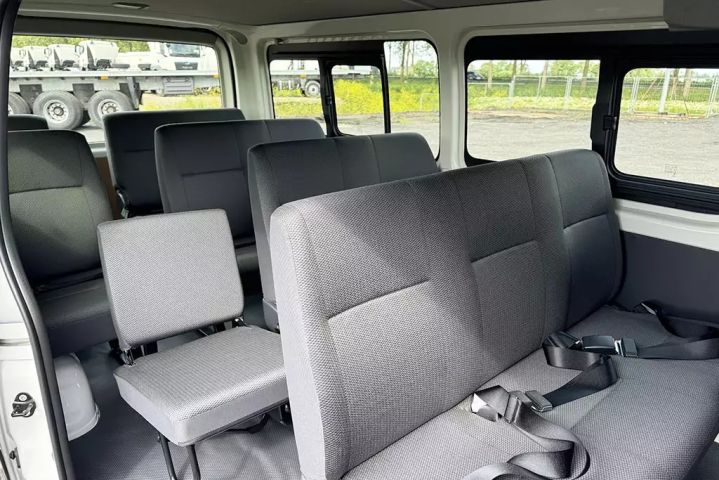 2023 Toyota Hiace 4x2 2
