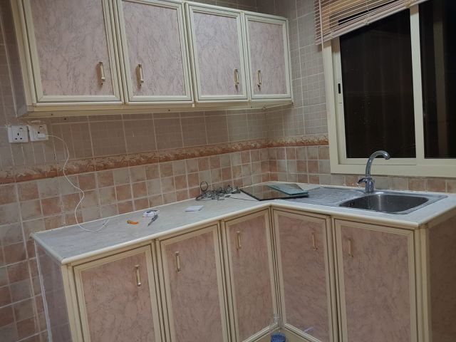 Semi furnished flat for rent at Tubli near Alhelly supermarket (  2