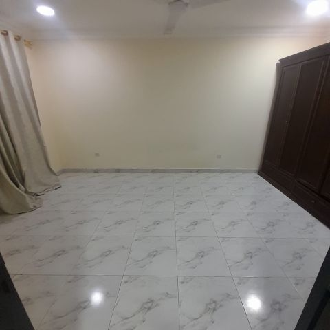 Semi furnished flat for rent at Tubli near to the walkaway  5