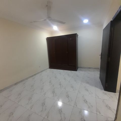 Semi furnished flat for rent at Tubli near to the walkaway  6