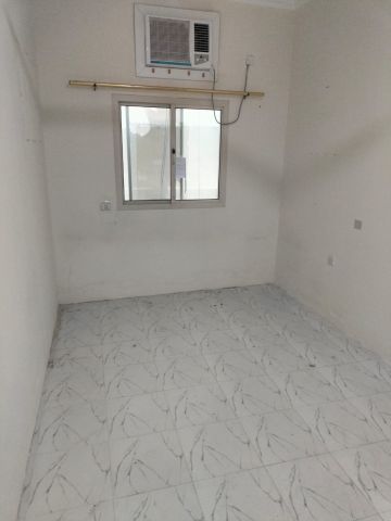 #Studios for rent in the Ras Rumman area, near Al-Qasr Street (el 2
