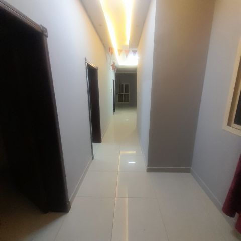 #Apartment for rent: 3-bedroom unit (electricity included) locate