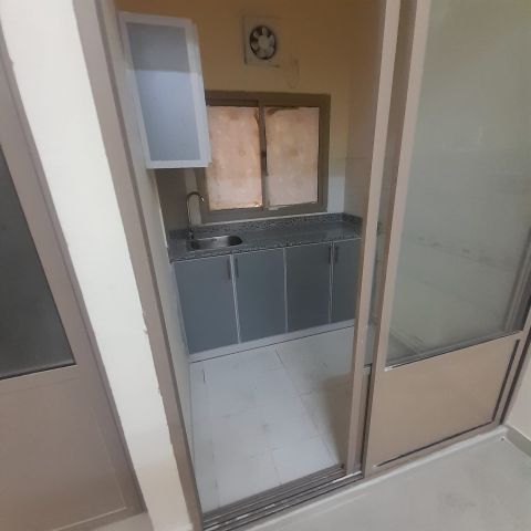 #For Rent: Studios (electricity included) in Gudaibiya, next to t 5