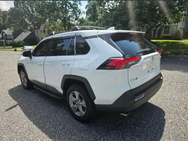 Pre Owned 2025 Toyota RAV4 XLE Full Options  4