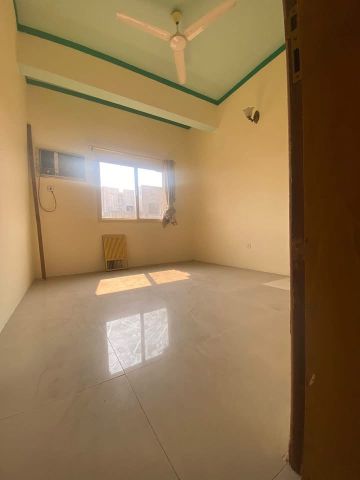 #For Rent: Apartments in Hoora, near Zainal Market (electricity i 4